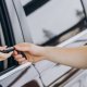 ¿Hay que declarar la venta de un coche?