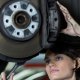 ¿Merece la pena poner frenos cerámicos en el coche?