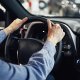 ¿Por qué hace ruido al girar el volante a baja velocidad? Descubre las causas más comunes