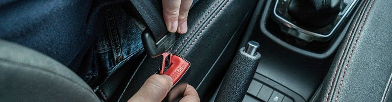 como-quitarse-cinturon-seguridad