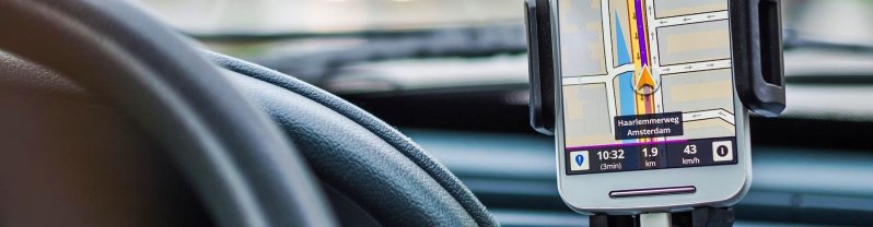 Diferencia entre vía de servicio y área de servicio