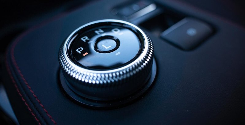 Cambio automatico Ford Mustang