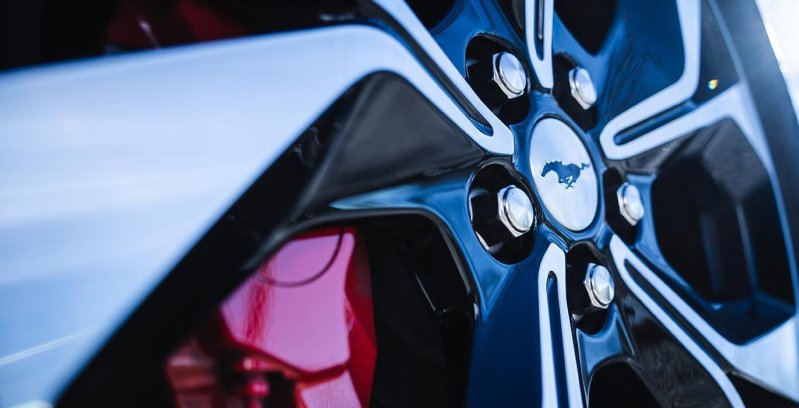 Rueda Ford Mustang (2)