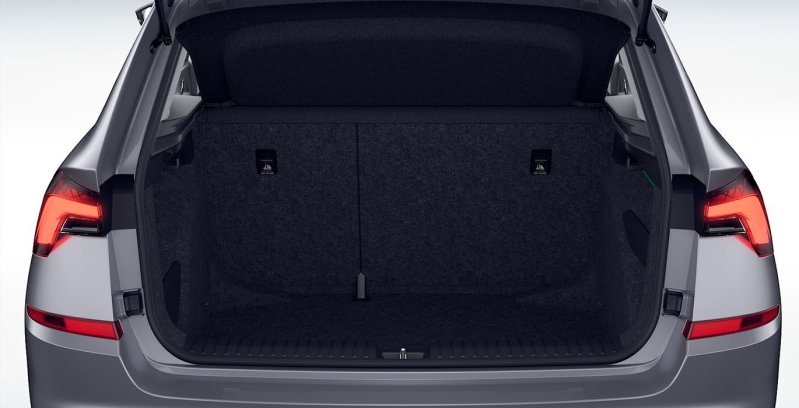 Skoda Kamiq 1.0 TSI DSG Ambition interior trasera