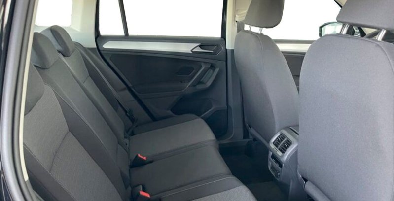 VOLKSWAGEN Tiguan 1.5 TSI interior perfil2