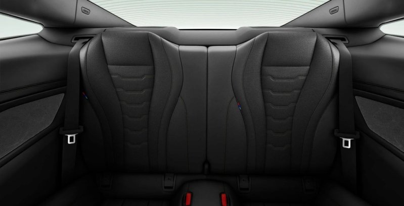 BMW Serie 8 840d xDrive M Sport interior trasera