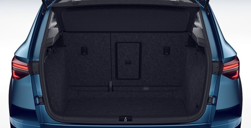 SKODA Karoq Ambition 2.0 TDI 150cv 4x4 DSG interior trasera
