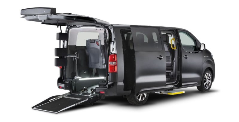 Toyota Proace Verso Shuttle VX Plus exterior trasera 3