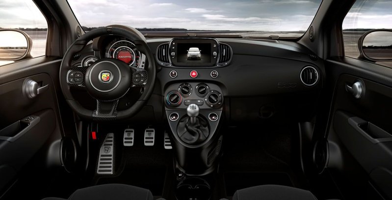 ABARTH 595 1.4 16V T-JET 165 CV (MANUAL) interior delantera
