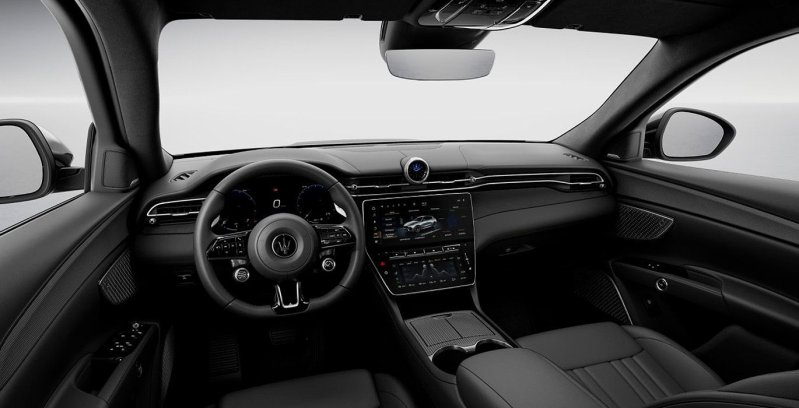 MASERATI GRECALE GT L4 MHEV 300CV AWD(AUTOMÁTICO) interior delantera