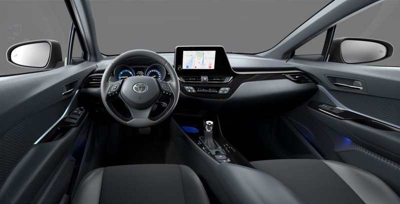Toyota C-HR 180H Advance interior delantera