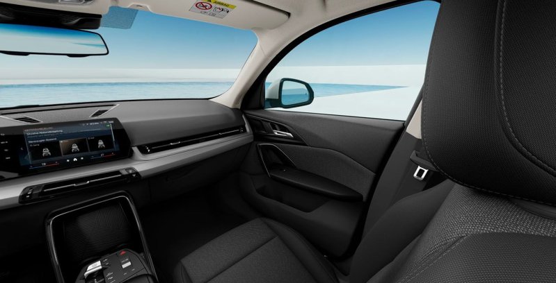 BMW X2 sDrive18d DCT interior delantera 2