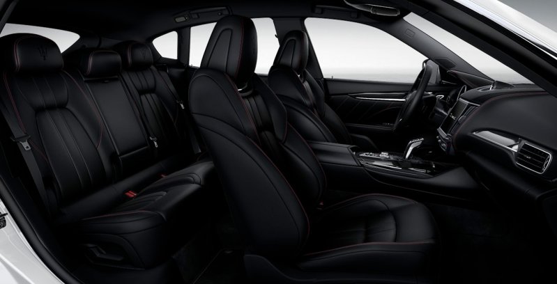MASERATI LEVANTE MODENAV6 430CV AWD (AUTOMÁTICO) interior perfil
