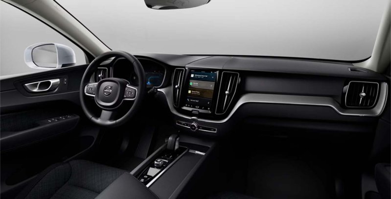 VOLVO XC60 2.0 B5 G AWD Core Auto interior delantera