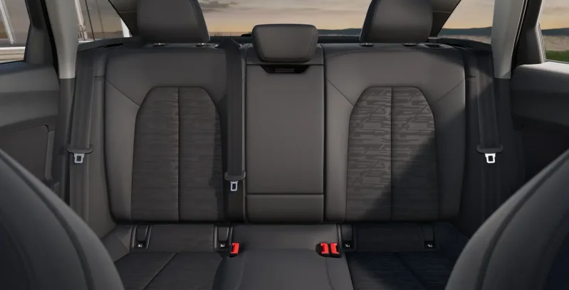 Audi A4 Avant Advanced 35 TDI S Tronic 120kW interior trasera