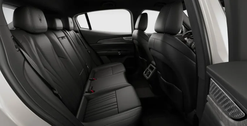 MASERATI Grecale 300 QS interior trasera