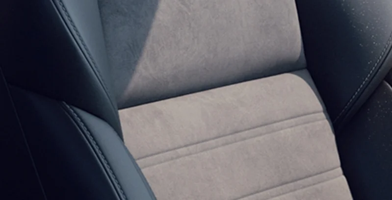 Mitsubishi Outlander PHEV Kaiteki 4WD 225kW asientos