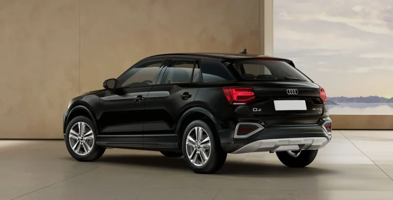 Audi Q2 Advanced 30 TFSI 116cv trasera
