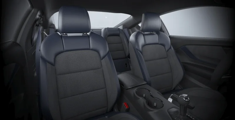 Ford Mustang 5.0 Ti-VCT V8 Mustang Dark House AT interior trasera