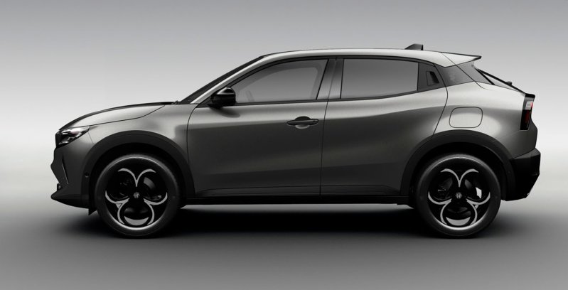 Alfa-Romeo-Junior-Ibrida-Speciale-100kW-136CV-lateral