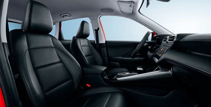 MG-ZS-HYBRID-Luxury-interior-delantera-II