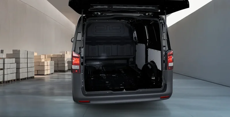 Mercedes-Benz Vito 110CDI 75kW Furgón Pro Larga interior trasera