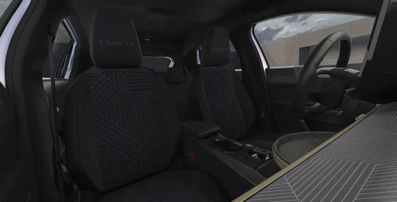 Lancia-Ypsilon-LX-Ibrida-81kW-110CV-interior-trasera