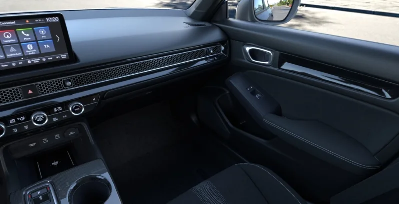 HONDA-Civic-2.0-i-MMD-Elegance-184CV-interior-delantera-II-1